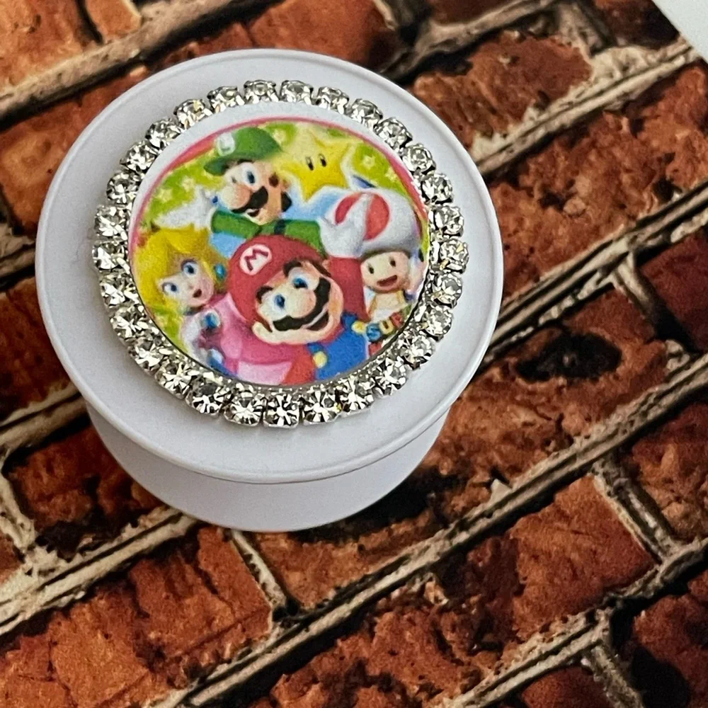 Super Mario phone accessory